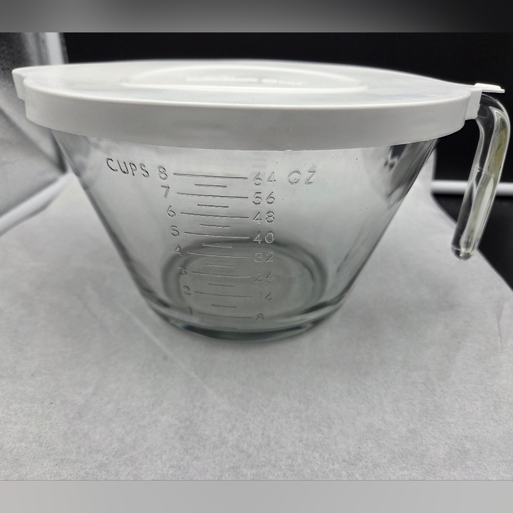The Pampered Chef 4 Cup/1 Quart Batter Bowl